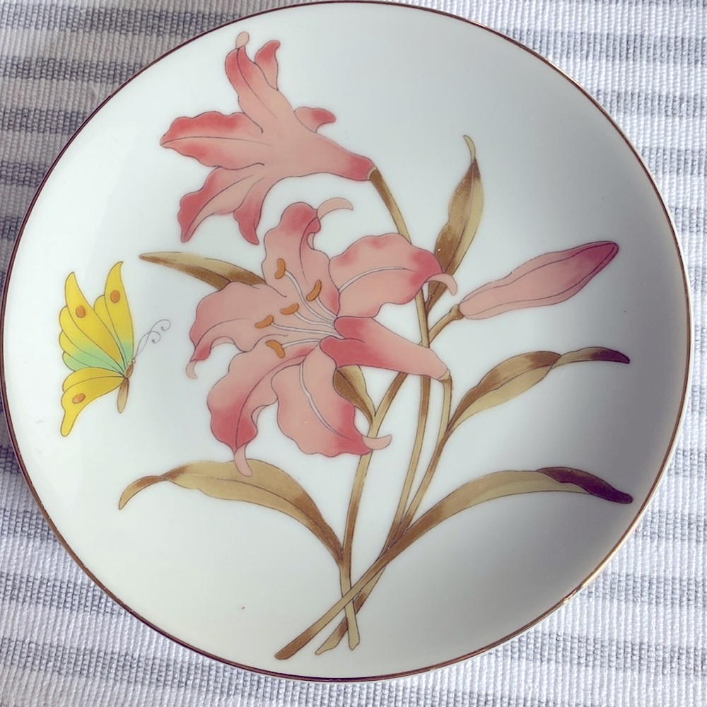 Lunch or dessert plates (3) only Japan